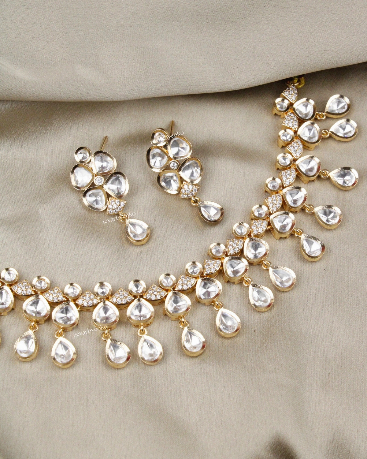 COKO's Carat Moissanite Polki Necklace Set - Neesha