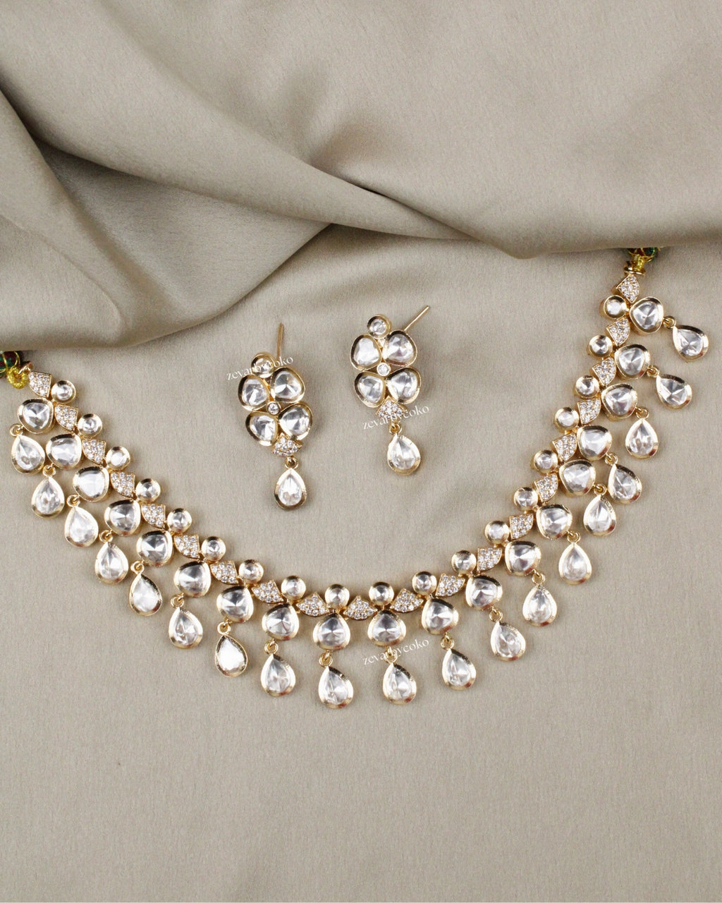 COKO's Carat Moissanite Polki Necklace Set - Neesha