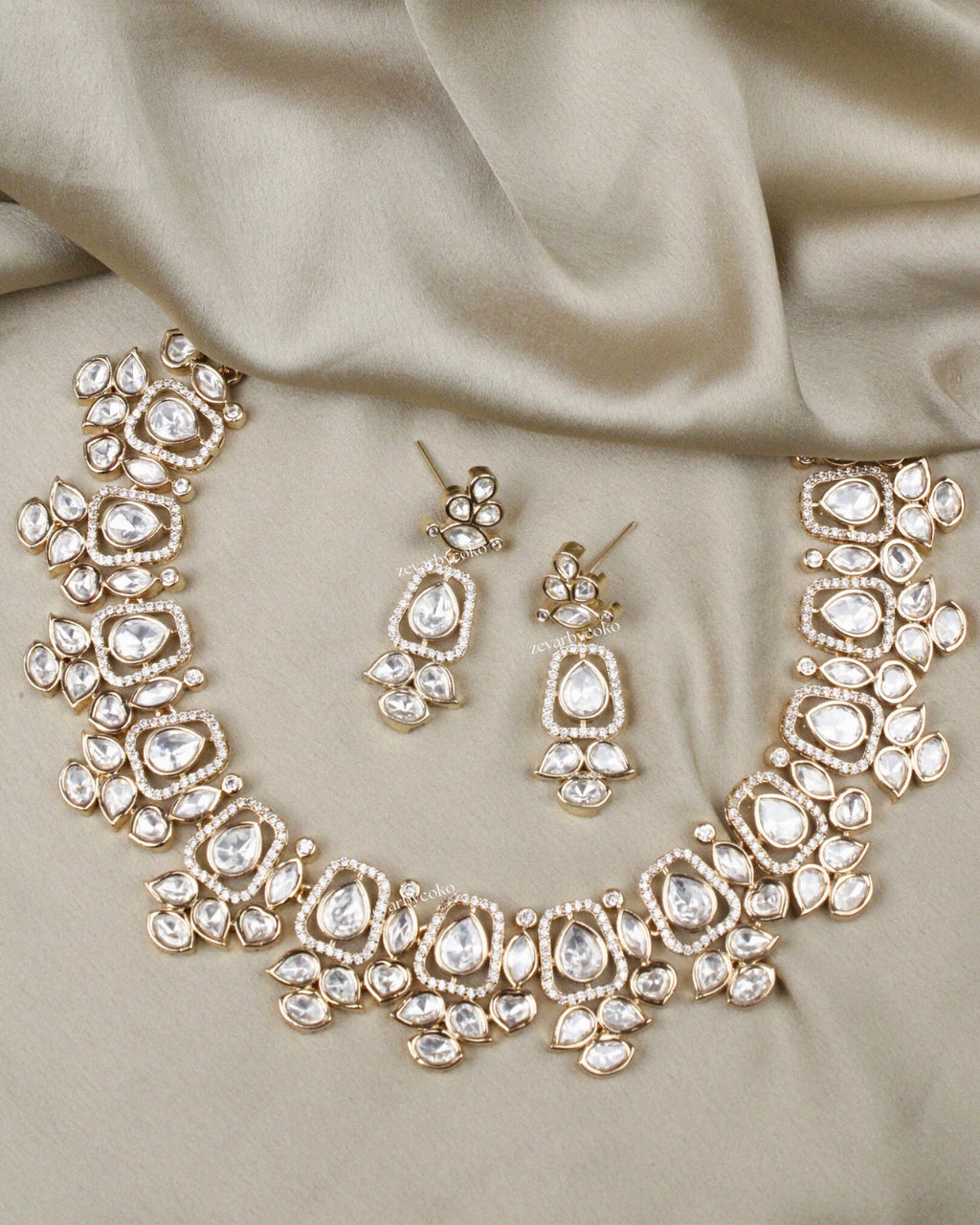 COKO's Carat Moissanite Polki Necklace Set- Niva