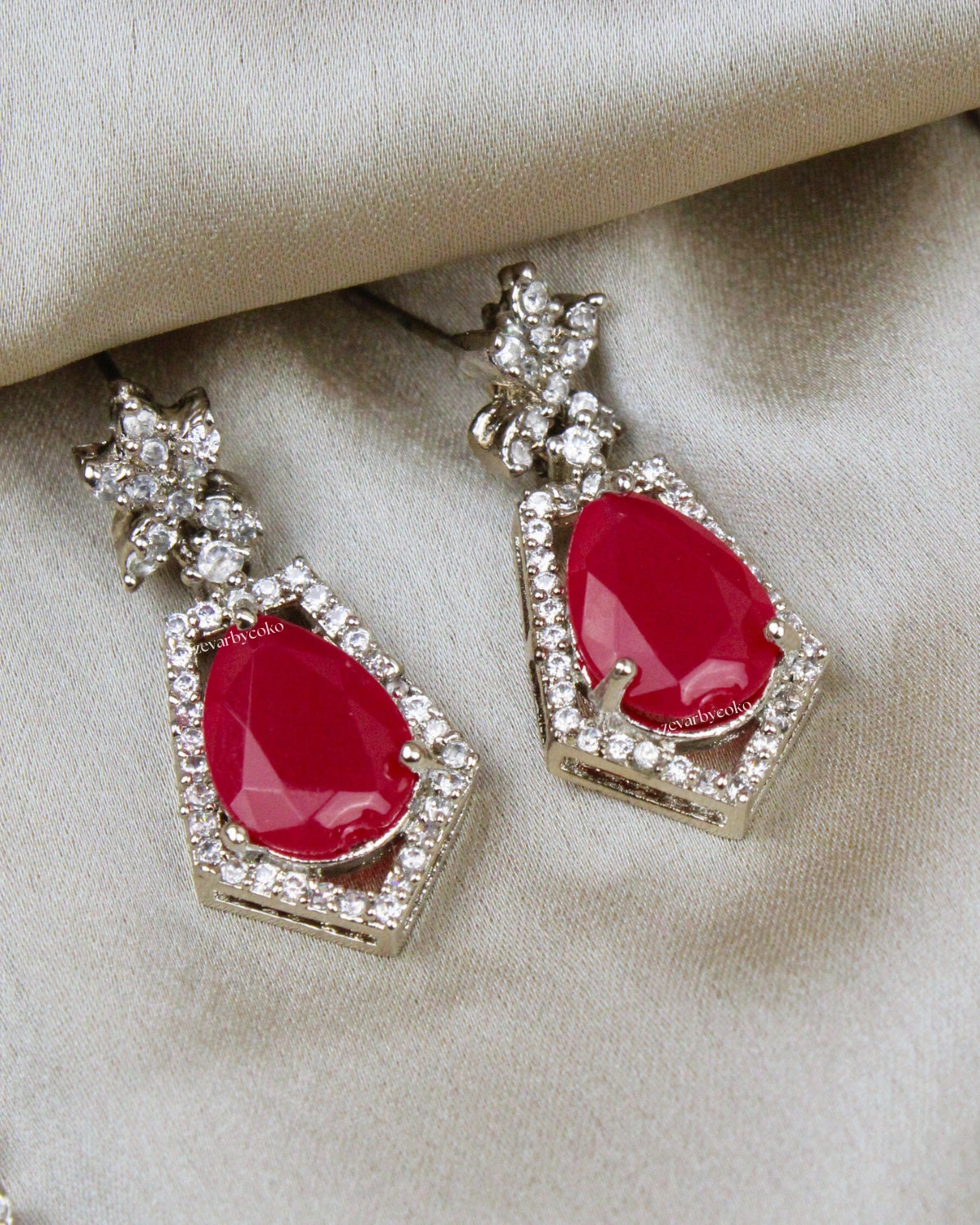 COKO's American Diamond Zircon Necklace set - Vaaruni
