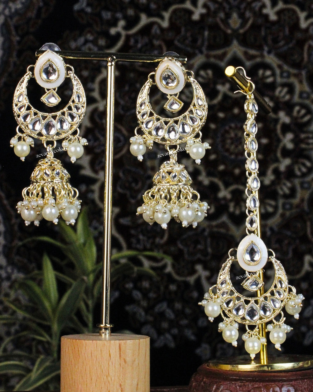 COKO's Majestic Pearl & Kundan Necklace Set- Srishti