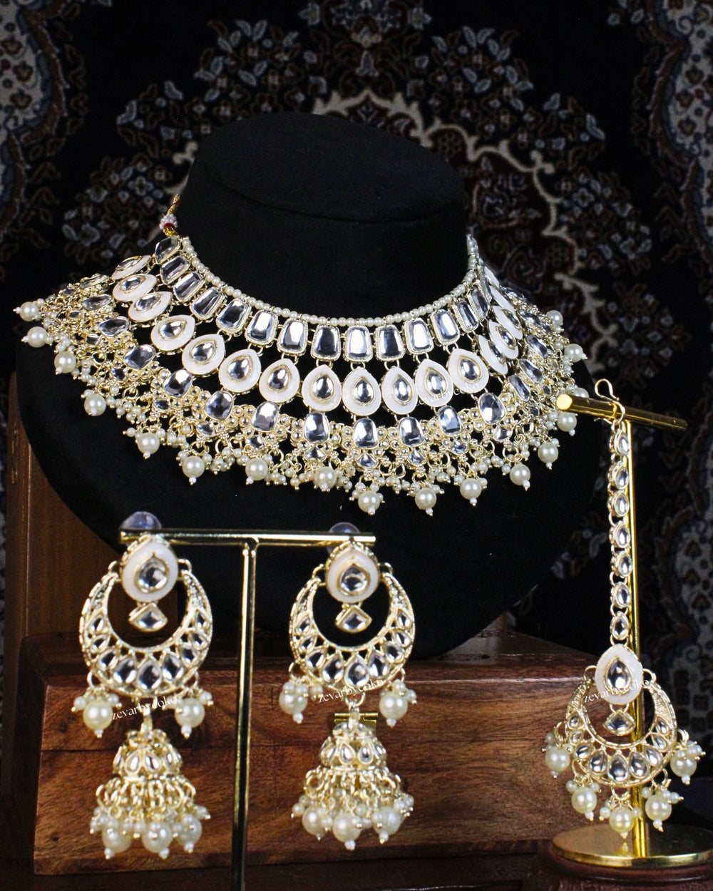 COKO's Majestic Pearl & Kundan Necklace Set- Srishti