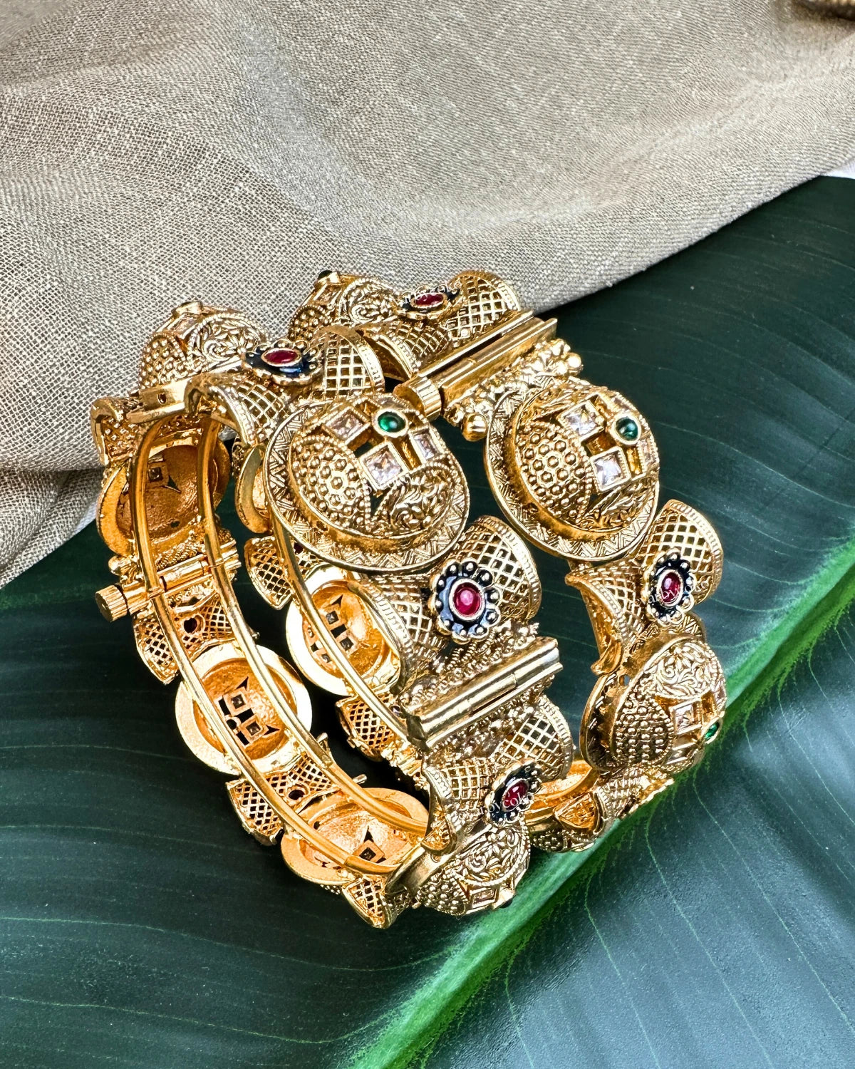 Aahana Bangles set of 2